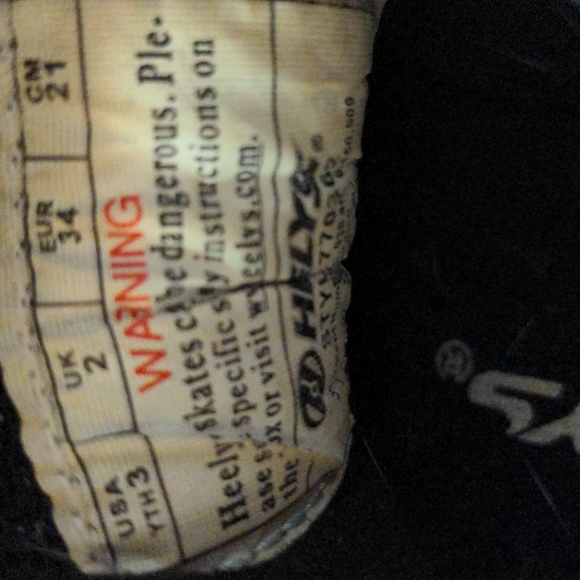 Shoes - Picture 3 of 5